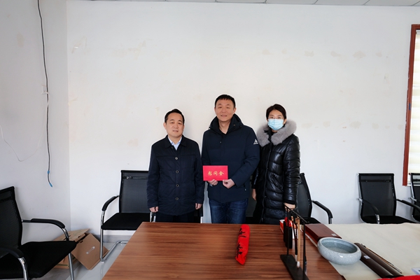 山東三箭集團(tuán)多層次、多角度、多形式開展新春慰問(wèn)送關(guān)懷活動(dòng)